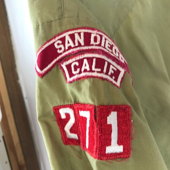 Size: Boys NECK 14  ACTUAL MEASUREMENTS APPROXIMATELY: 	PIT TO PIT 19 in / 4 - Picture 5 of 7